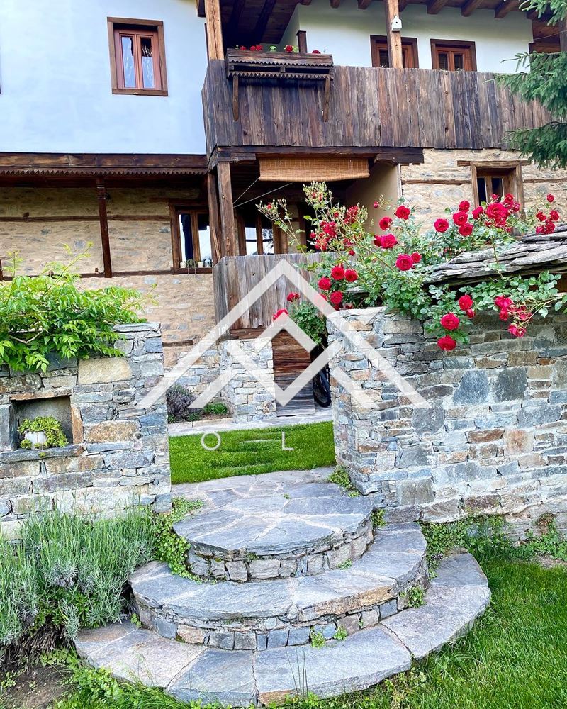 Boutique complex with 4 properties with total area: 2860 sq.m. in the village of Kovachevitsa for sale - 0