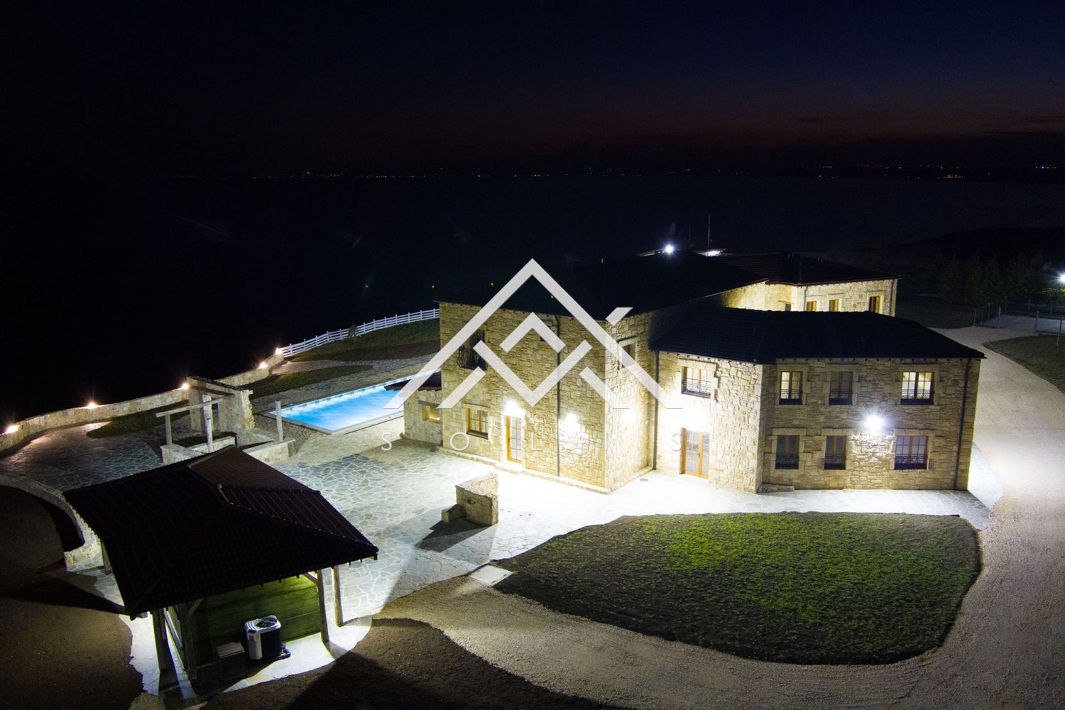 Hotel near Cape Kaliakra for sale - 0