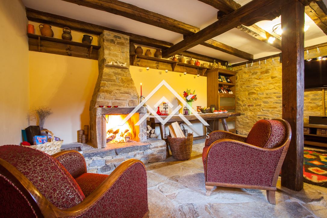 Boutique complex with 4 properties with total area: 2860 sq.m. in the village of Kovachevitsa for sale - 0